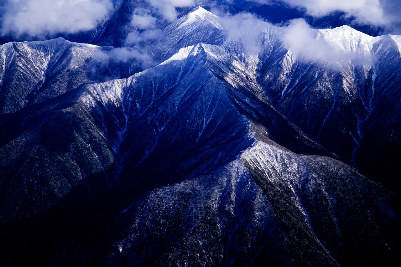 日高山脉的中心地段