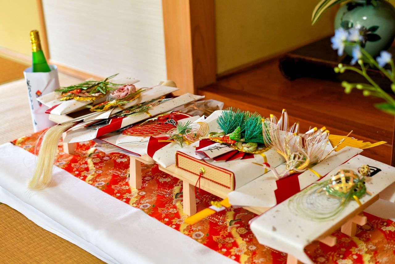 An array of yuinō gifts in the Kantō (Tokyo) region. (© Pixta)