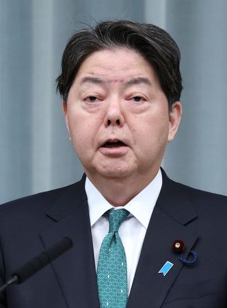 Japan Cautious on Return to G-8 Including Russia