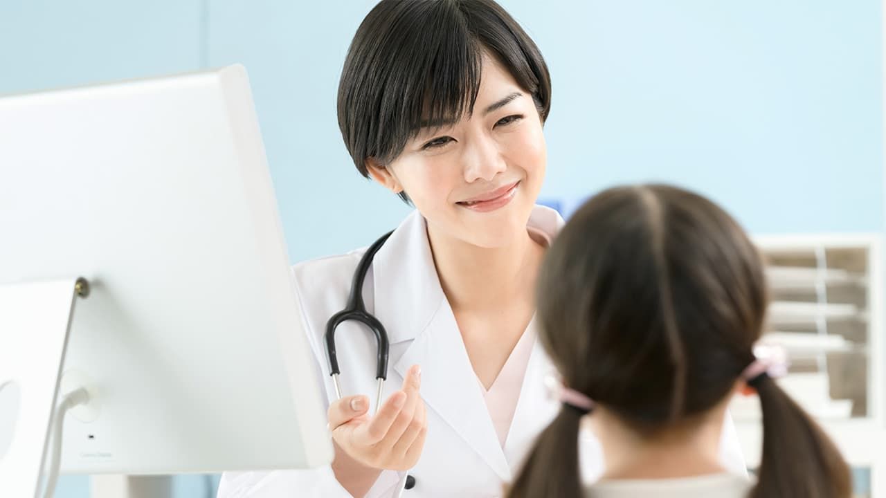 日本の女性医師数が初めて8万人を超えた