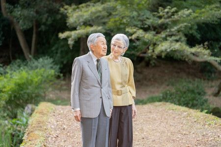 La Emperatriz Emérita Michiko Cumple 89 Años | Nippon.com