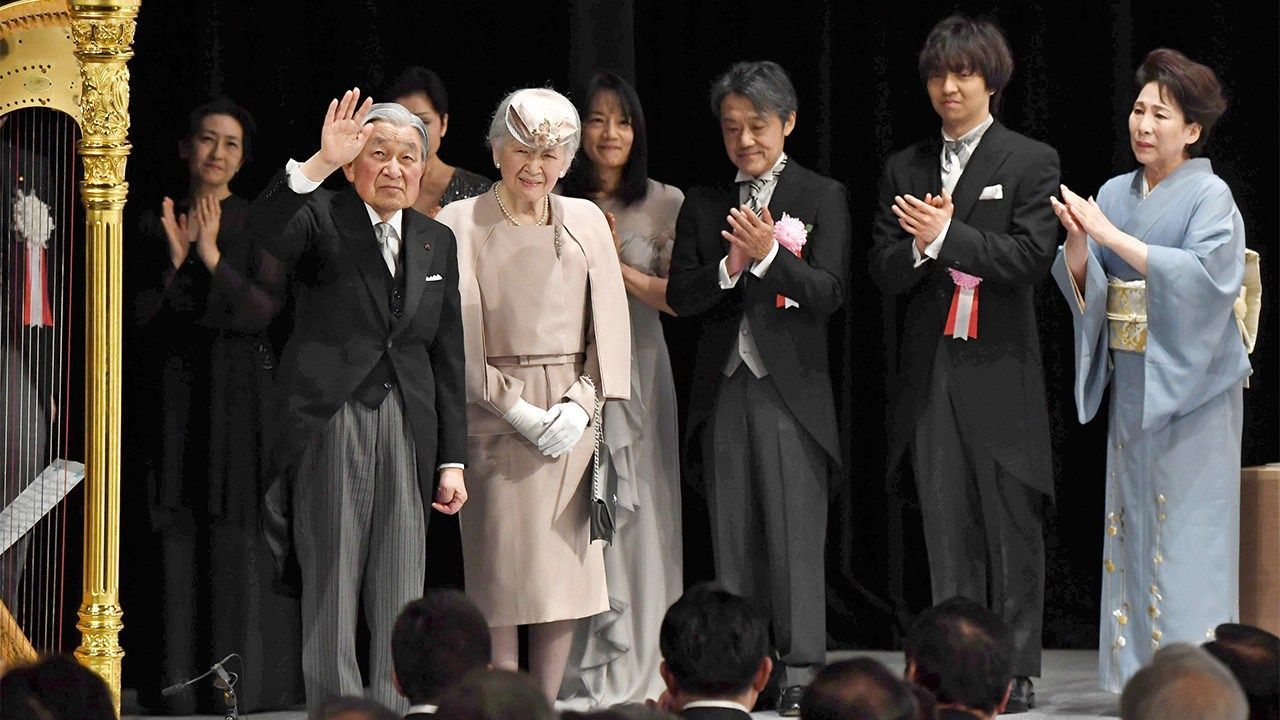 Les derniers mois de l'empereur Akihito avant son abdication : des  cérémonies remplies d'émotion | Nippon.com – Infos sur le Japon