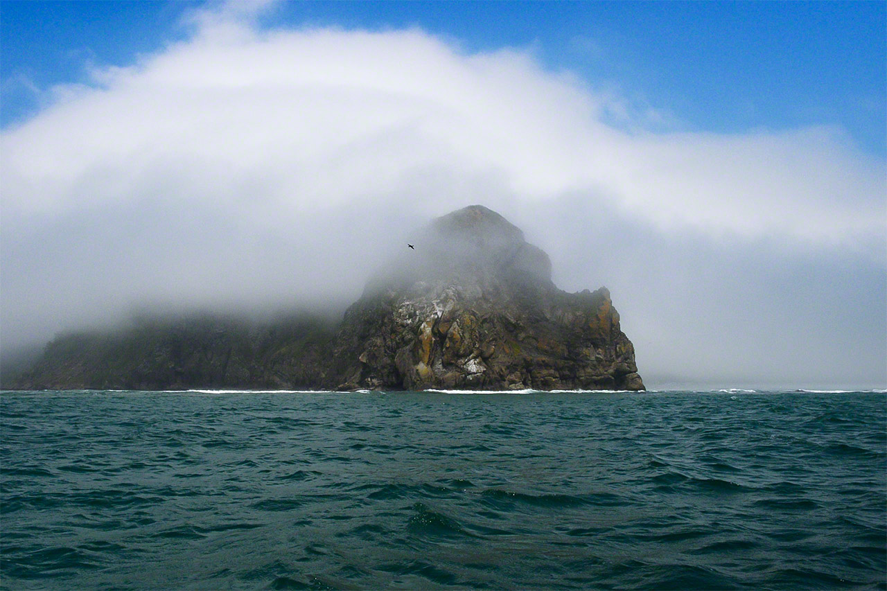 Les rives orientales de Hokkaidô sont souvent enveloppées de brume marine, formée par les vents froids soufflant au-dessus du courant d’Oyashio. (© Mizukoshi Takeshi)