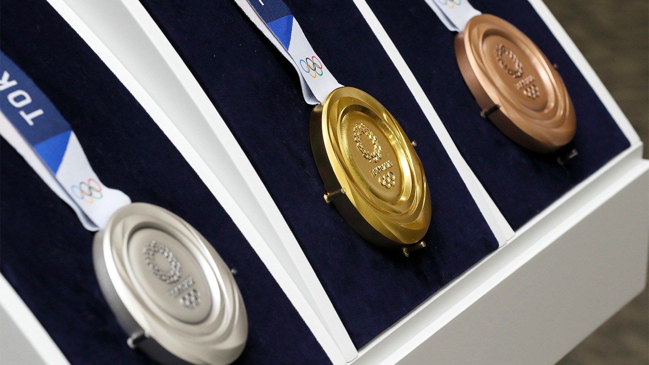 東京2020で史上最多58個のメダル獲得―金は27個 : 日本の夏の五輪メダル