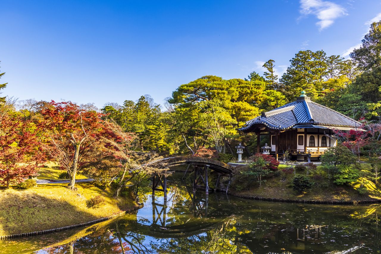 日本庭園 : 米専門誌で島根県の足立美術館が20年連続トップ選出