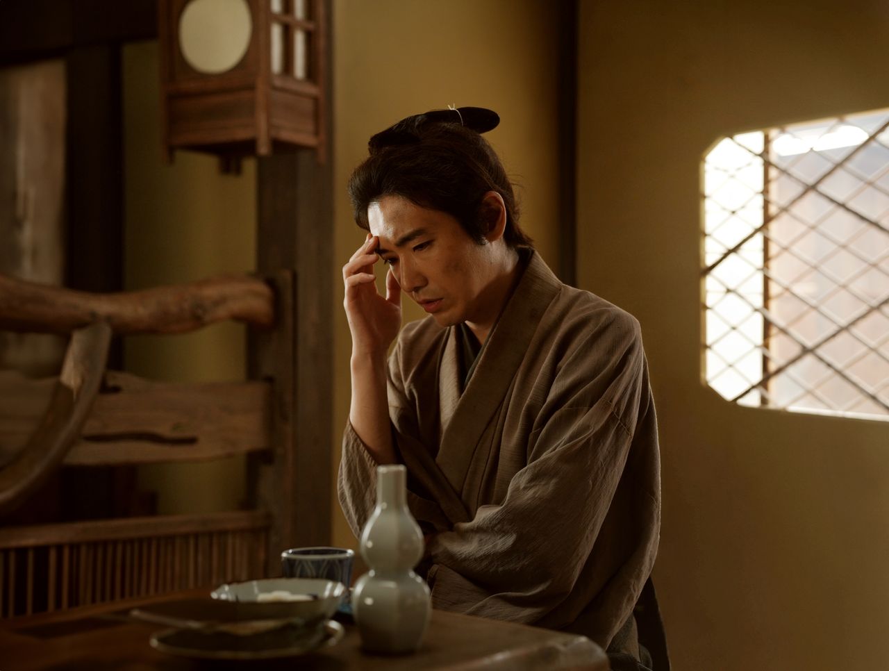 そういえばコロンボ風のしぐさも! ©2026「木挽町のあだ討ち」製作委員会 ©2023 永井紗耶子/新潮社